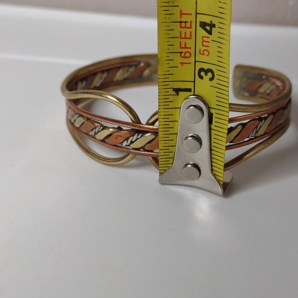 6.75 Inch Very Awesome Vintage Multi Tone Metal Cuff Bracelet - Picture 12 of 13